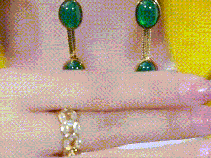 Emerald necklace earrings bracelet